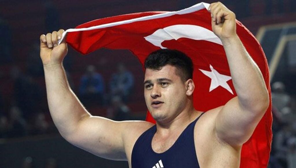 Rıza Kayaalp’e 4 Yıl Men Cezası!