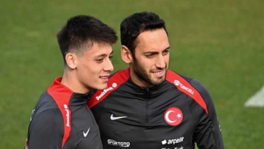“Çalhanoğlu’dan Arda Güler’e övgü: ‘Inter’de oynamasını isterim'”