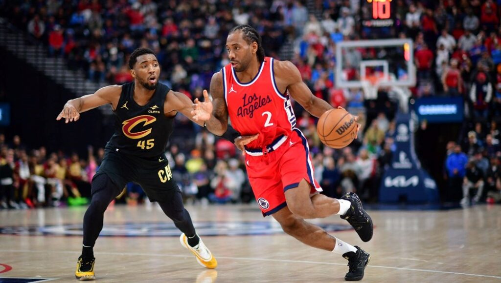 Leonard’un Şovu Clippers’ı Zaferle Tanıştırdı