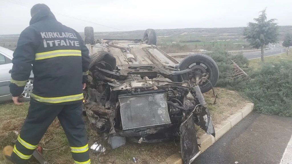 Kırklareli’nde Otomobil Çarpıştı: 2 Yaralı