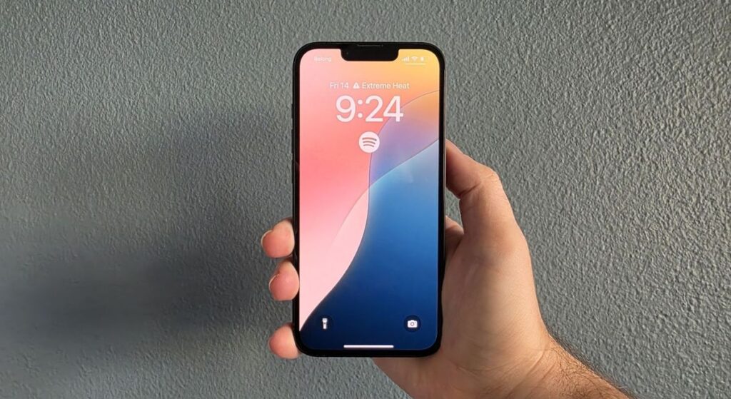 Apple’ın Yeni iPhone’u: Beklentileri Karşıladı mı?