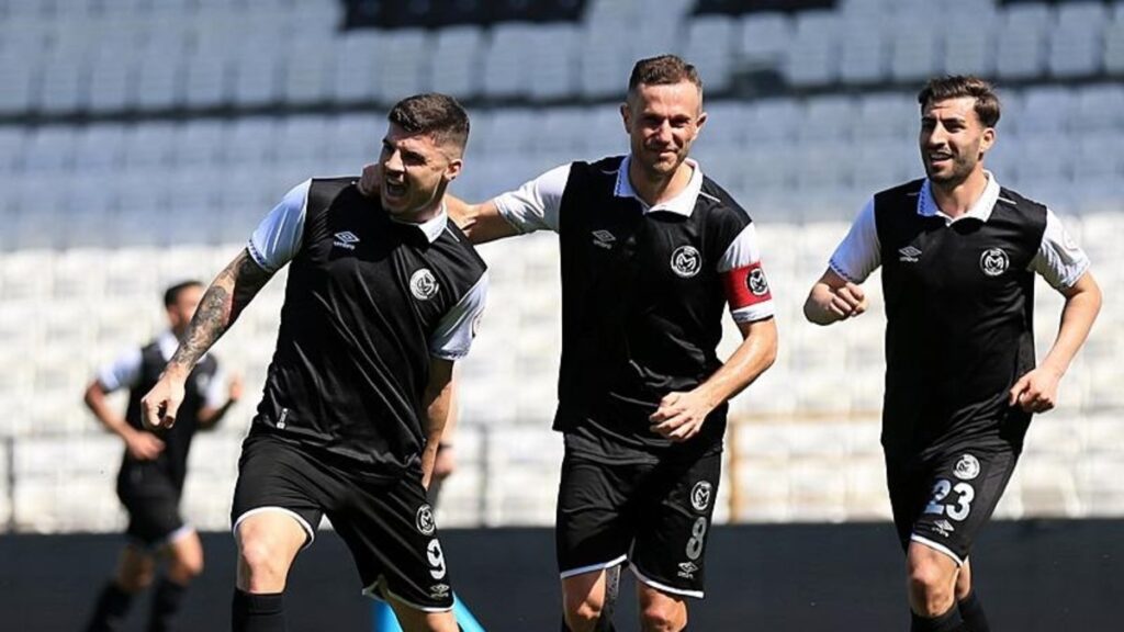 “Manisa FK, Siltaş Yapı Pendikspor’u 2-0 mağlup etti!”