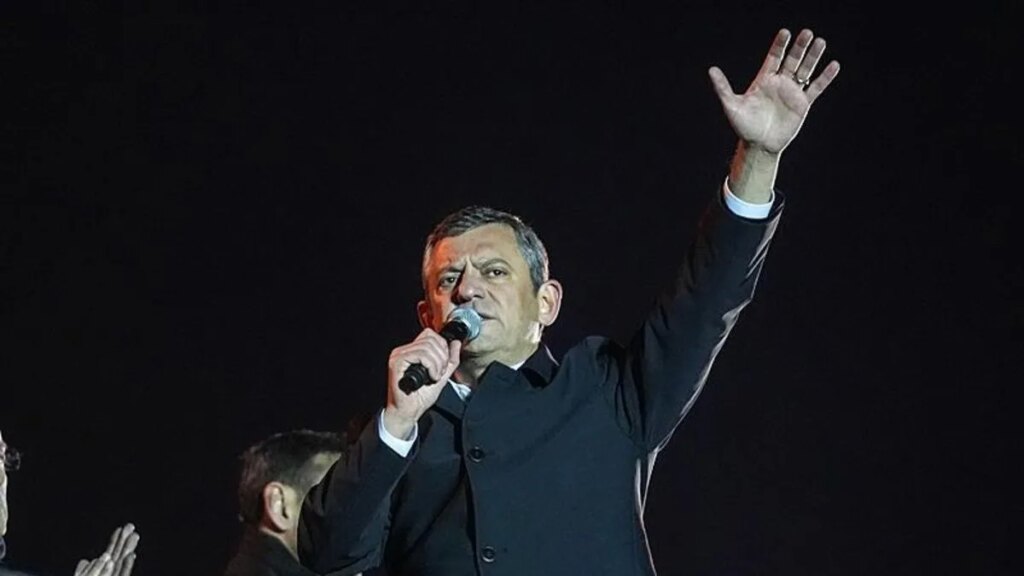 Özgür Özel’in çağrısının ardından sokaklar karıştı!