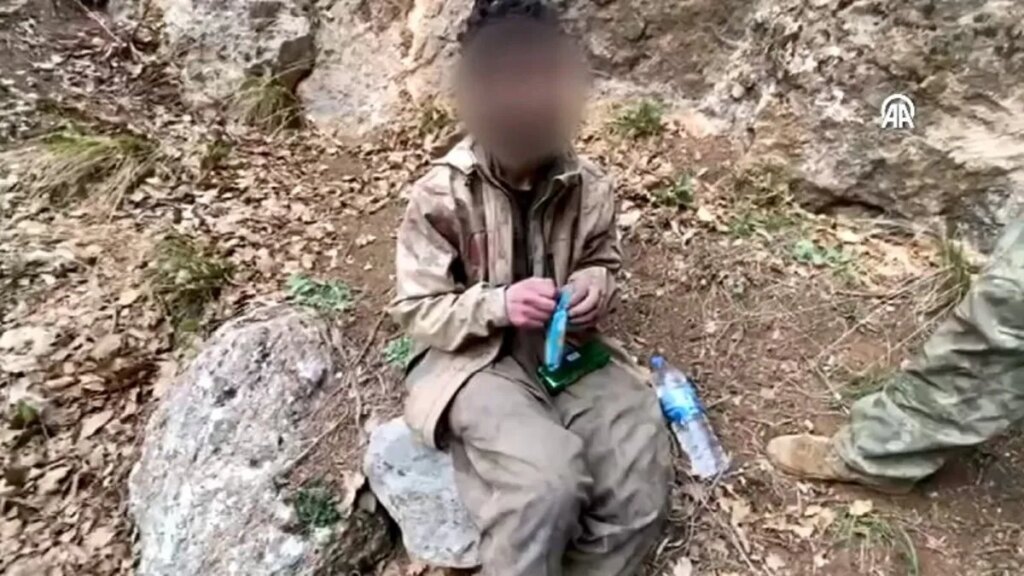Pençe-Kilit Harekat Bölgesinde 5 PKK/YPG’li Teslim Aldı
