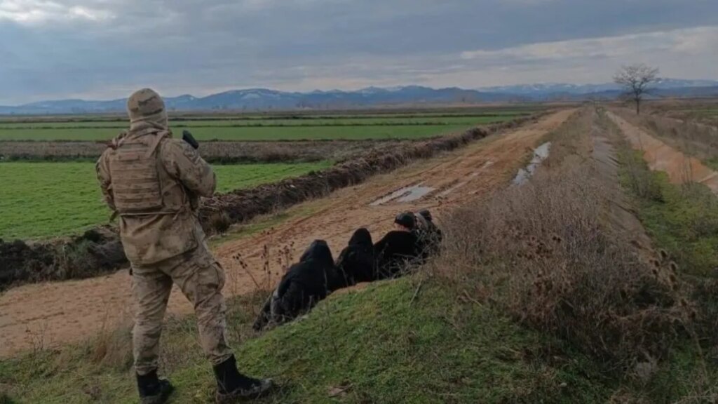 Sınırda operasyon: Yasa dışı geçişler engellendi!