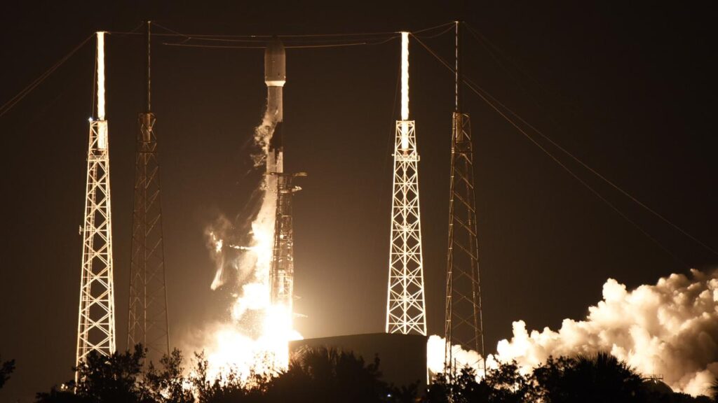 SpaceX Roketinde Teknik Sorun: NASA Astronotları Uzayda Mahsur!
