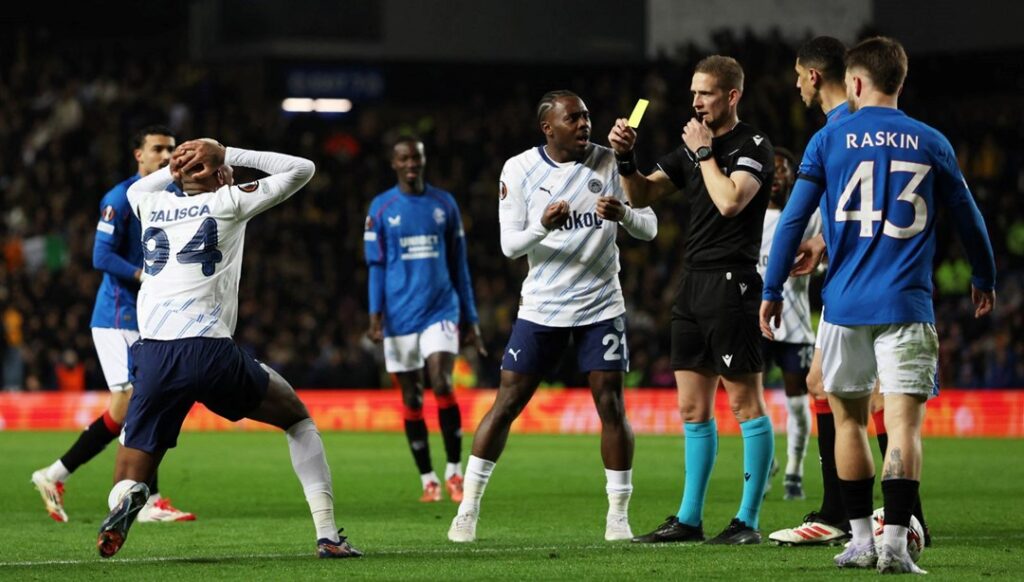 Rangers Taraftarlarına Çağrı: UEFA Yaptırımı ve Meşale Kullanımı Riski!